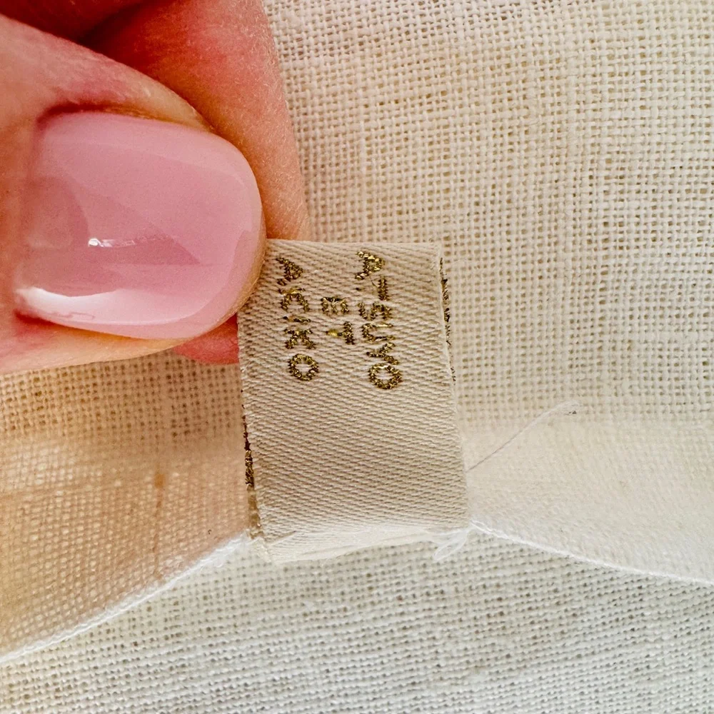 'JE T'AIME' Decorative Pillow - Picture 4 of 4